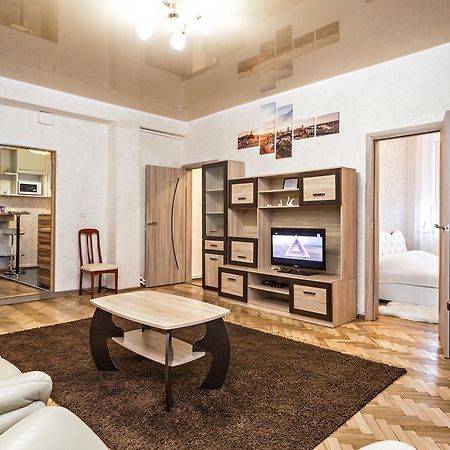 Apartment In A City Center! Krakivska,34 Lviv Dış mekan fotoğraf